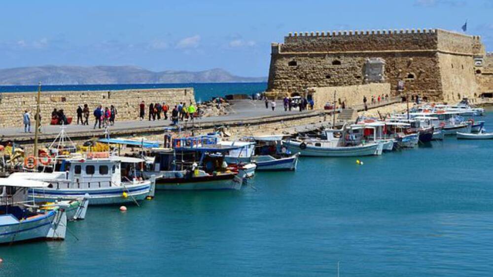 Heraklion – największe miasto na wyspie. Zdj. ilustracyjne