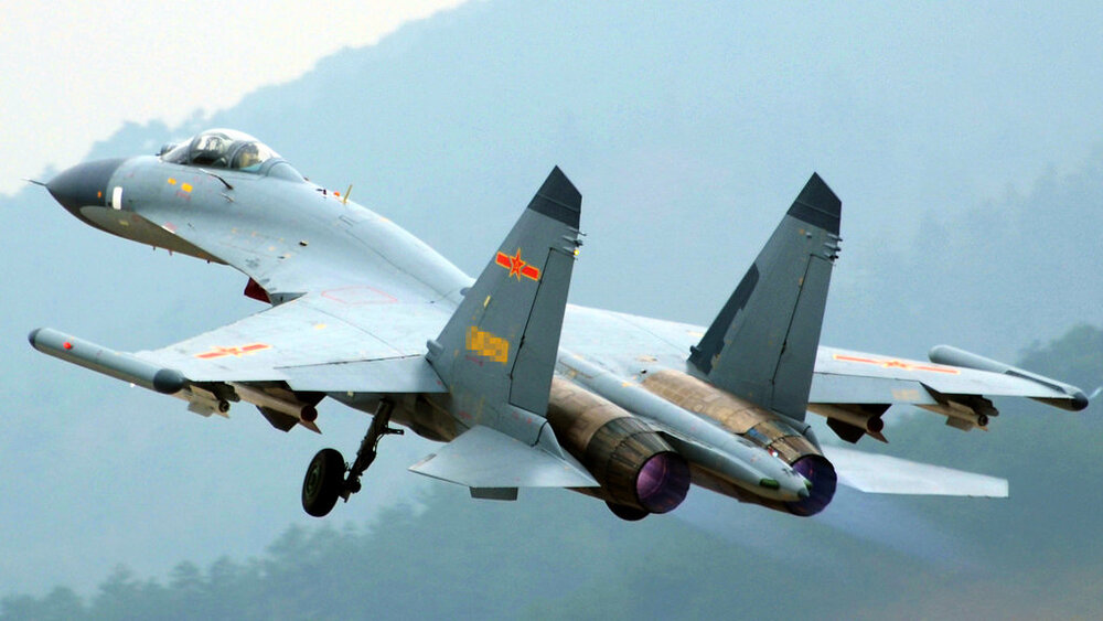 myśliwiec Shenyang J-11