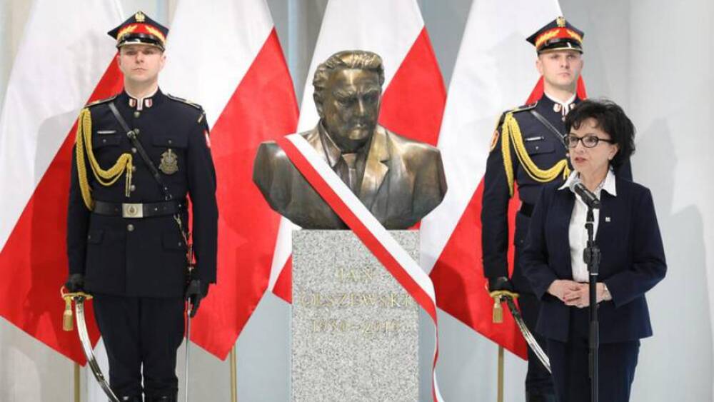 W Sejmie RP odsłonięto popiersie śp. Jana Olszewskiego