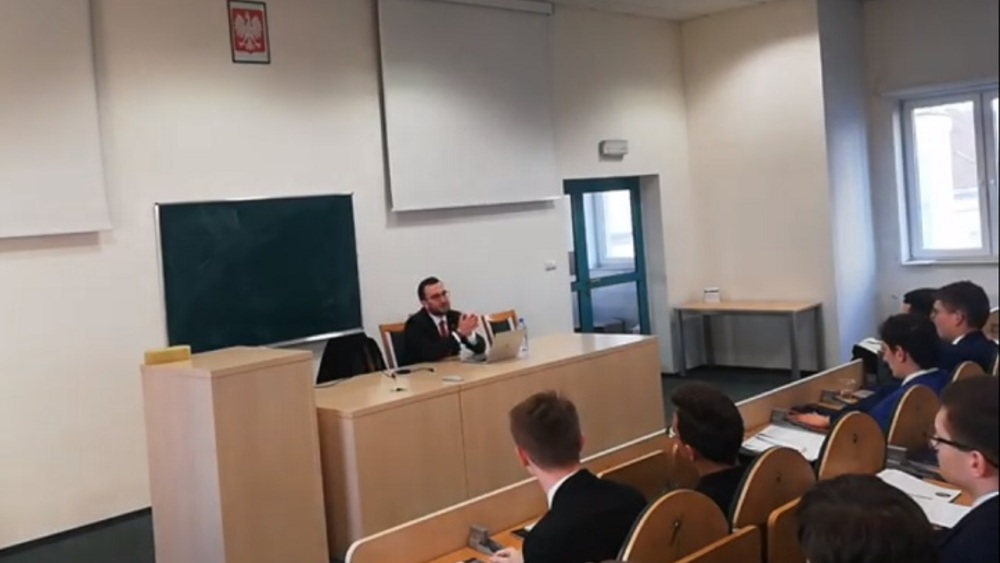 Prawne gwarancje przestrzegania wolności religijnej na przykładach postępowań sądowych Ordo Iuris - nagranie z wykładu adw. Macieja Kryczki