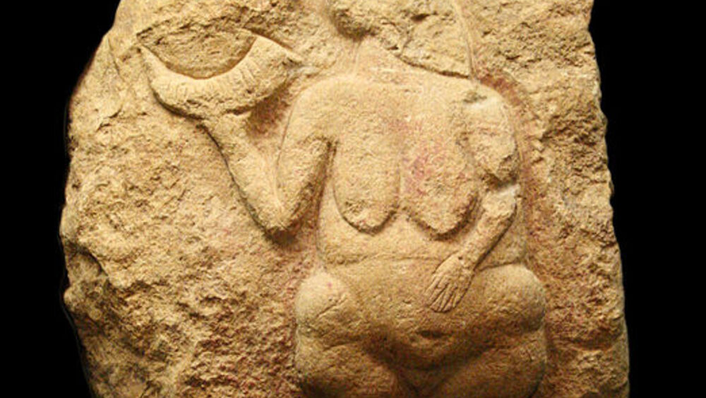 Wenus z Laussel, jedna z najstarszych personifikacji płodności. Musée d'Aquitaine, Bordeaux