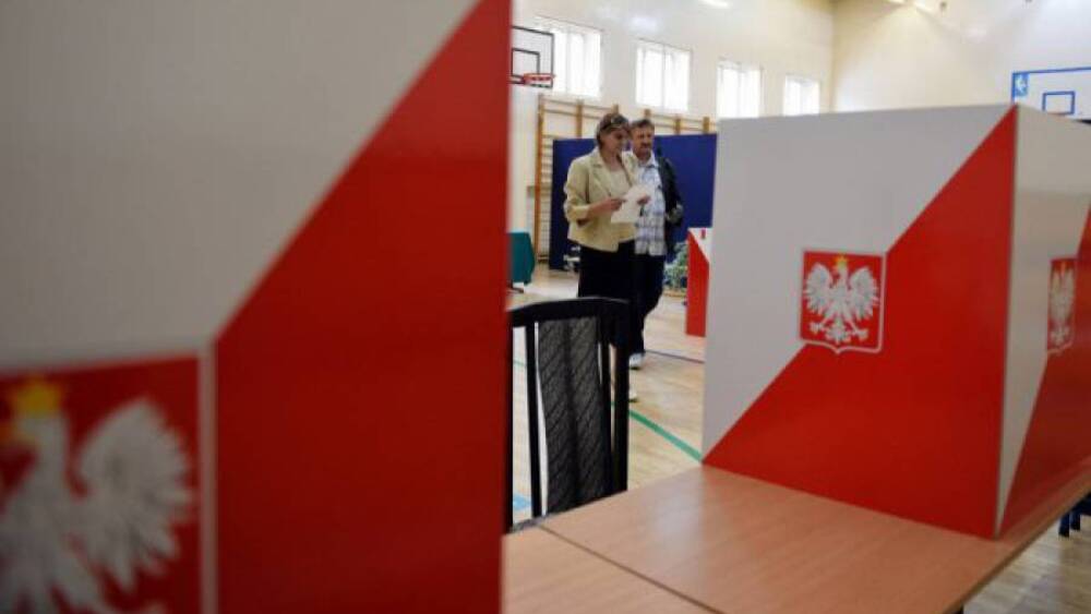 Polacy wybierają parlament