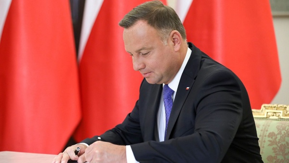 Prezydent podpisał nowelę ustawy o pomocy obywatelom Ukrainy
