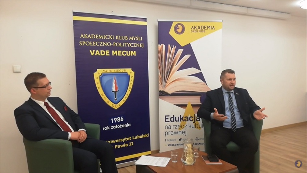 Ograniczenie wolności praw człowieka w odniesieniu do prawa zgromadzeń - nagranie z wykładu prof. Przemysława Czarnka