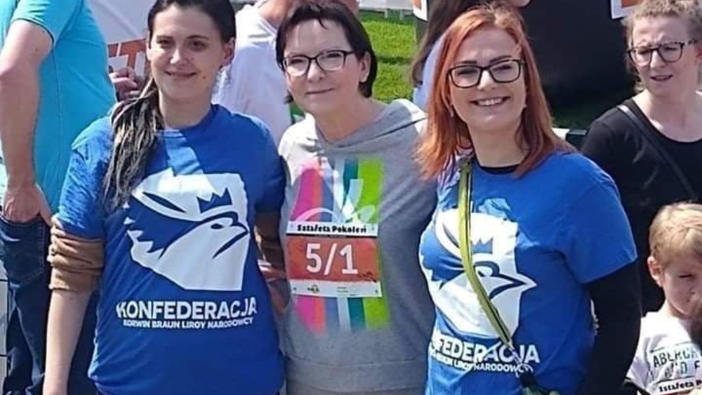 Ewa Kopacz PO w towarzystwie zwolenniczek Konfederacji