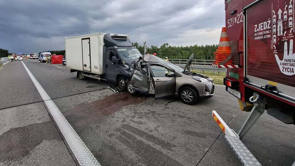 wypadek na drodze ekspresowej S17