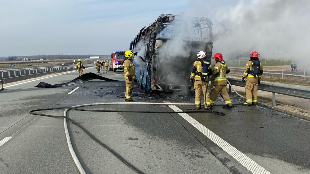 pożar autokaru na A2