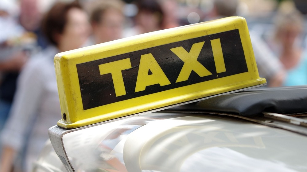 Taxi