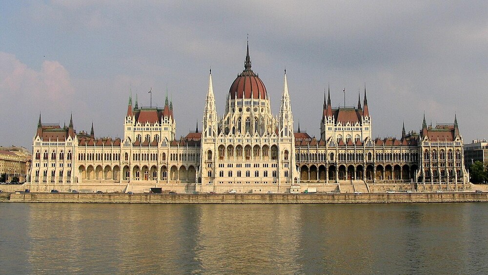 Węgierski parlament