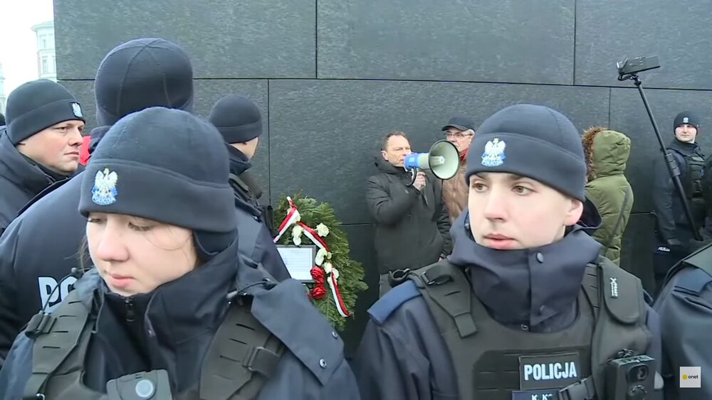 Szczurek chroniony przez policję