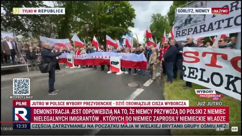 Zrzut ekranu z relacji z protestu w Telewizji Republika