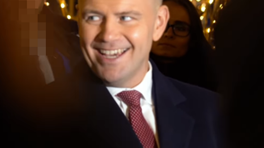 Karol Nawrocki na jarmarku