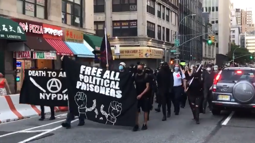 Antifa organizacją terrorystyczną