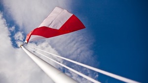 Dlaczego nasza flaga jest taka pusta?