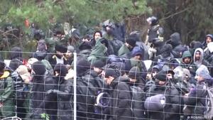 UJAWNIAMY! W Mińsku formowane są kolejne grupy MIGRANTÓW, w najbliższych godzinach mogą trafić na granicę!