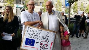 Demonstracja przeciwko cenzurze internetu. Korwin, Sośnierz, Bartyzel, Bodakowski, Ator, Rola