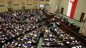 Sejm - większe wymagania dla sprzątaczki niż dla posła