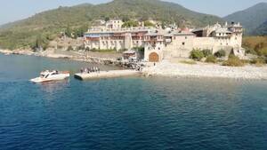 Odcięta od świata, niedostępna dla kobiet, tajemnicza Republika Mnichów (1)