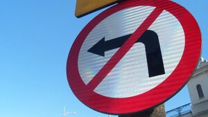 Polityka kadrowa PiS. Skrajny lewicowiec popierający gejów w spółce podległej MON