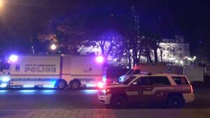 Morderca zaatakował w Halloween. Był ubrany w średniowieczny strój