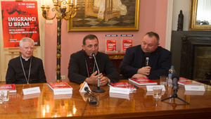Biskup z Syrii: Pomagajcie na miejscu! To zły pomysł, aby uchodźców zabierać z ich rodzinnych krajów.