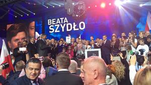 Platforma wygrała na obietnice. Ale nikt nie wspomniał o najważniejszym