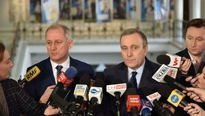 Schetyna przyznaje wprost: Budowa listy, która wygra z PiS czyli "byle do koryta"