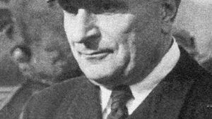 Kontradmirał Adam Mohuczy - współtwórca Marynarki Wojennej II RP