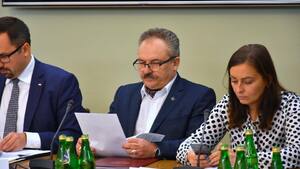 Marek Jakubiak  odwołany z komisji śledczej ds. VAT. "Mali ludzie w akcji"