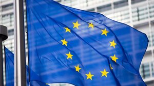 ABSURD! Unia Europejska krytykuje Polskę za... zamknięcie granic!