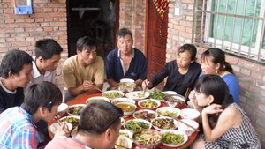 Chiny dziś - świat miłości, wiary i śmierci