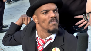 Bawer Aondo-Akaa obwiniony o "prezentowanie treści nieprzyzwoitych" uniewinniony przez sąd