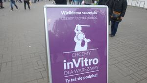 Lewica walczy o zyski korporacji trudniących się in vitro