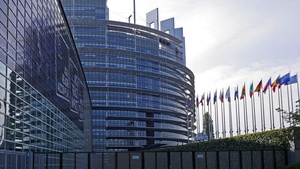 Parlament Europejski wprowadza kolejny absurd: język neutralny płciowo