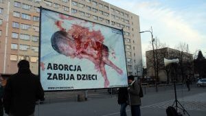 Trzeba zatrzymać spiralę nienawiści i agresji wobec działaczy pro-life