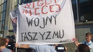 Obywatele RP zaatakowali Marsz Powstania Warszawskiego