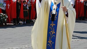 Abp Jędraszewski ostro o paradach równości: "seanse pogardy i nienawiści"