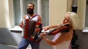 Zaczynał na ulicy, teraz robi karierę - byliśmy na planie teledysku przyszłej gwiazdy