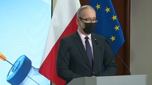 Niedzielski zapowiada odchodzenie od restrykcji, ale Andrusiewicz zapewnia, że „kwarantanna” pozostanie. Od poniedziałku nauka stacjonarna?
