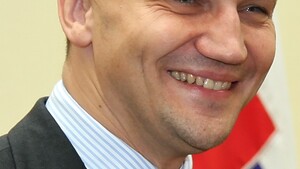 Radzio Sikorski marzy o powrocie Tuska na białym koniu