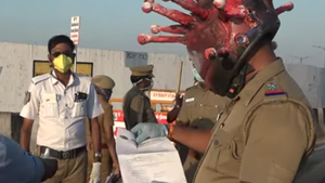  Korona-policja w Indiach
