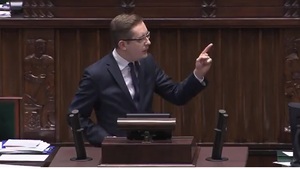 Poseł Winnicki do twórców projektu "Ratujmy kobiety": Jesteście sojuszniczkami lowelasów i pornobiznesu