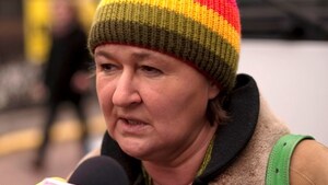 Magdalena Ciupak - Środa wzywa do rewolucji i uderzenia w kościoły