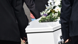 Drożyzna nawet po ŚMIERCI! Pochówek coraz droższy, wydłuża się też czas oczekiwania na pogrzeb. Zanim spoczniesz w ziemi, miną nawet DWA TYGODNIE