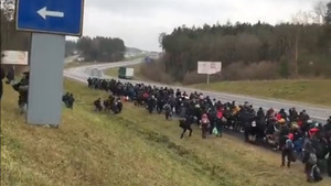 Imigranci będą STRZELAĆ na granicy?! ALARMUJĄCE doniesienia! 