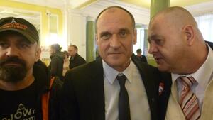 Kukiz „gdy przejmie nad nim kontrole piątkowa noc” nie kontroluje, co wpisuje w internecie?