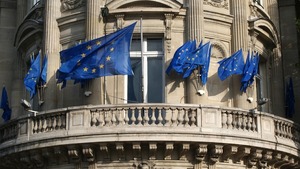 Unia Europejska bez wizji przyszłości, podzielona stoi na rozdrożu