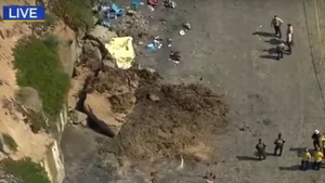 USA:  Na plażę osunął się klif i zabił trzy osoby