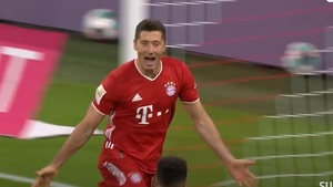 Afera wokół Lewandowskiego. Niemcy lekceważą jego dokonania: "Jakimś cudem trafił do Bundesligi"