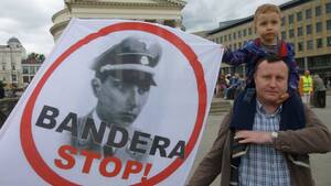 Robert Winnicki wytyka PiS wspieranie banderowców